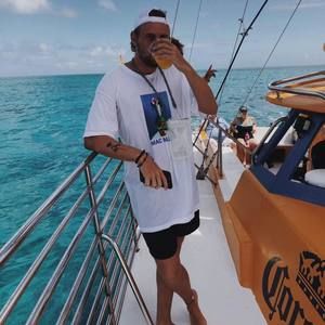 Meet your Posher, Jean-raphael